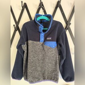 Patagonia Navy and Gray Synchilla Kids Fleece Pullover Jacket XS